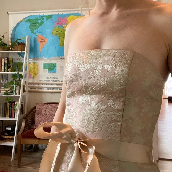 Strapless light pink and gold formal dress - Picture 4 of 7